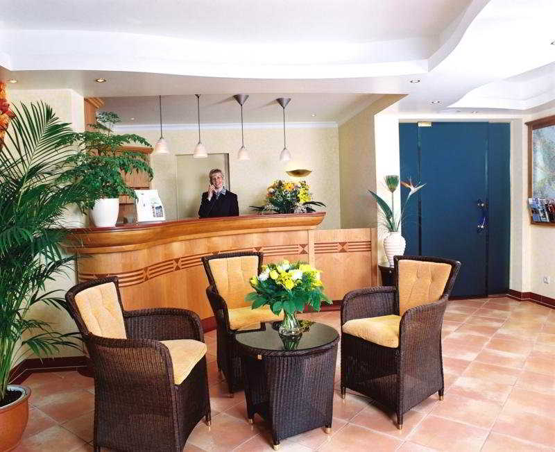 Hotel Garden BRE Interno foto
